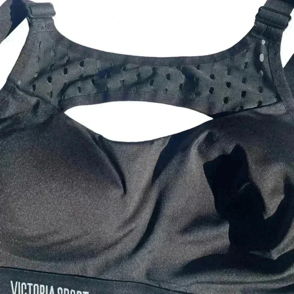 Victoria Secret Sport women’s padded black sports bra gently used size 32C - Picture 6 of 8